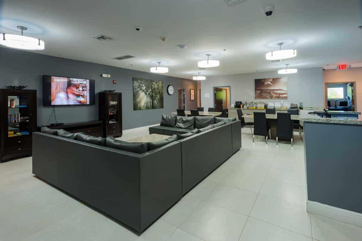 Retreat of Broward Inc — drug and alcohol detox center