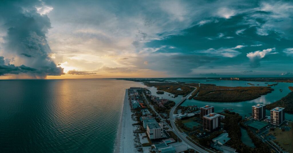 Sarasota, FL skyline