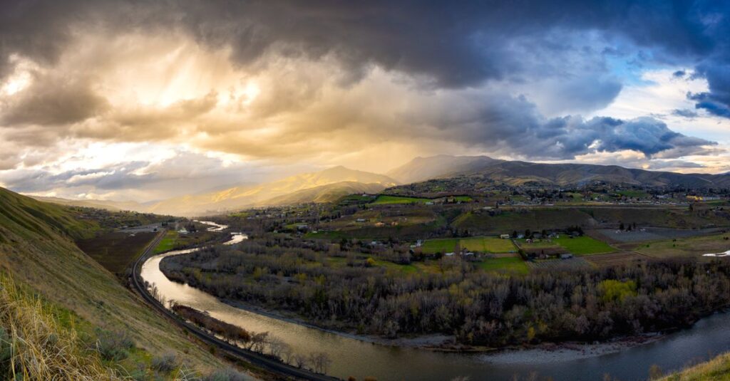 Wenatchee, WA skyline