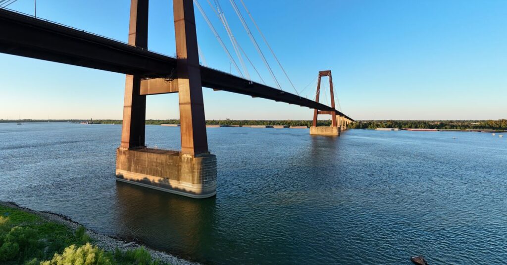 Mandeville, LA skyline
